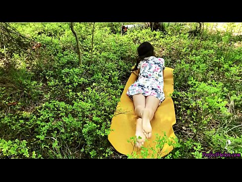 ❤️ 陌生人在Tinder上自慰我的阴部,并在树林里热情地做爱 at us